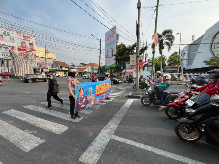 Upaya Preemtif Operasi Zebra Semeru 2024, Satlantas Polresta Sidoarjo Turun Langsung Ke Masyarakat