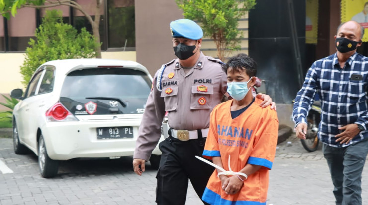 Gadis 12 Tahun, Disetubuhi Bapak Tiri di Balongbendo