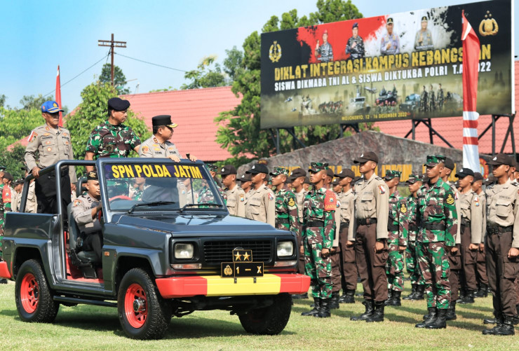 Kapolda Jatim Pimpin Pembukaan Diklat Integrasi DIKMABA TNI dan DIKTUKBA Polri Tahun 2022