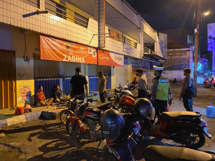 Polres Tulungagung Optimalkan Pamor Keris Strongpoint Malam Hari