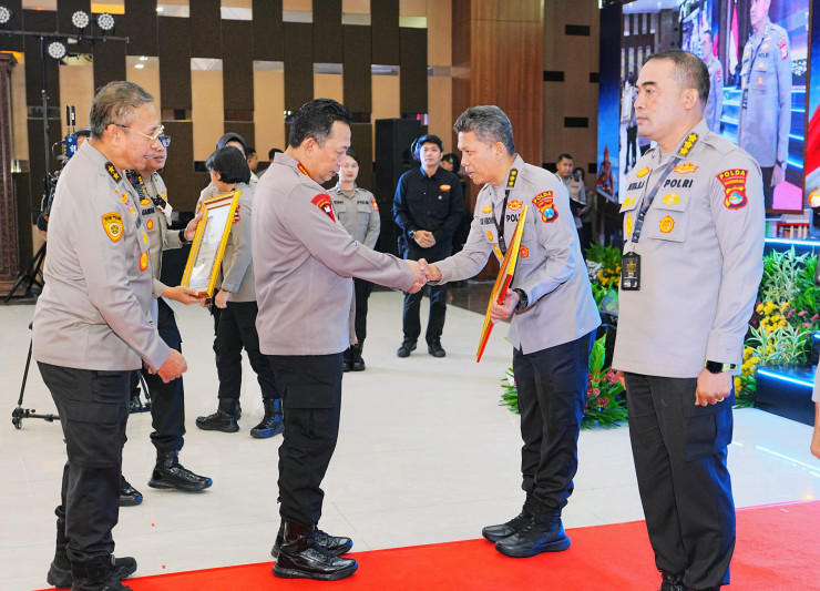 Polda Jatim Raih 3 Penghargaan Juara 1 Tingkat Nasional di Rakernis SDM Polri 2025