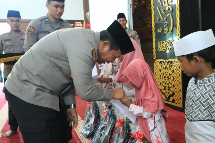 Meneladani Sejarah Nabi Muhammad SAW, Polda Jatim Peringati Isra Mi’raj