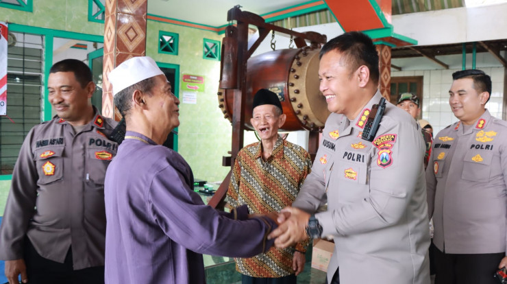 Kapolresta Sidoarjo Cek Bakti Religi Polri di Masjid